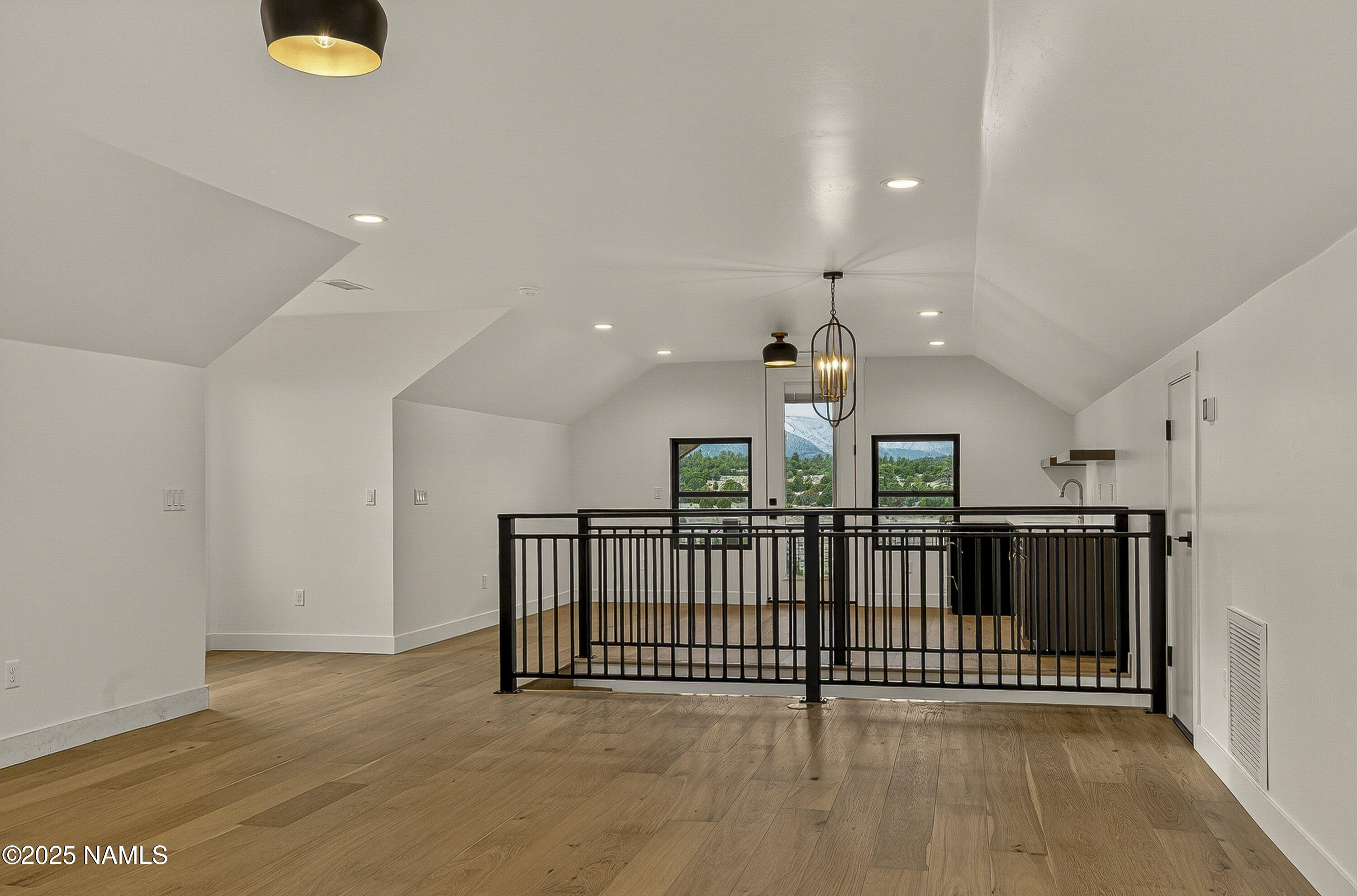 8488 Tall Tales Rnch Road Flagstaff, AZ 86004 - Photo 27 of 52 Bonus room