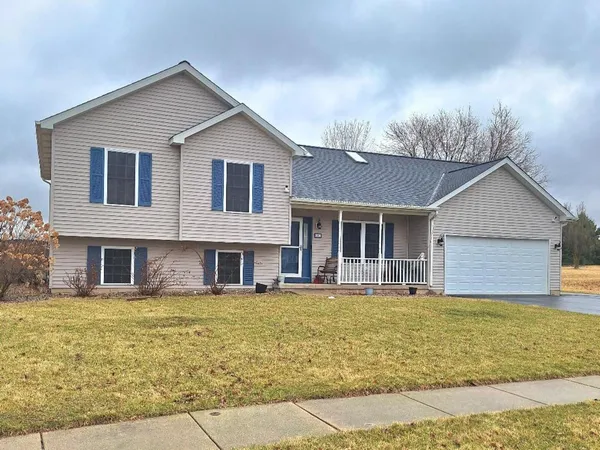 $339,900 | 602 Sandra Street, Kingston, IL 60145