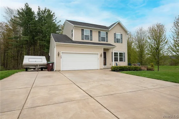 $599,900 | 75 Hilltowne Drive, Orchard Park, NY 14127