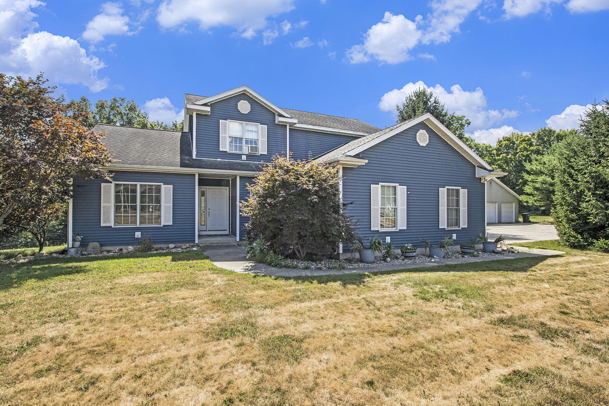 69154 Elkhart Road Edwardsburg, MI 49112 - Photo 3 of 42 004_img_4562_717