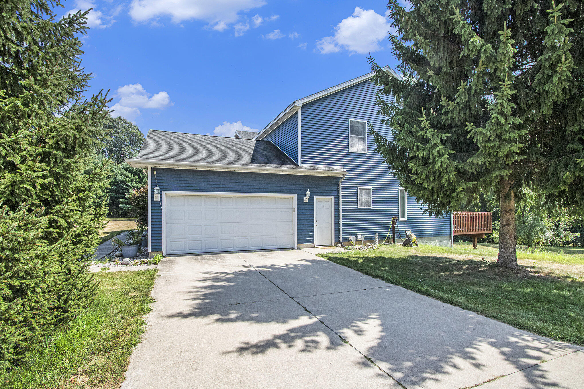 69154 Elkhart Road Edwardsburg, MI 49112 - Photo 32 of 42 034_img_4565_559