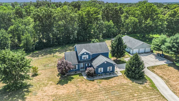 $569,900 | 69154 Elkhart Road, Edwardsburg, MI 49112