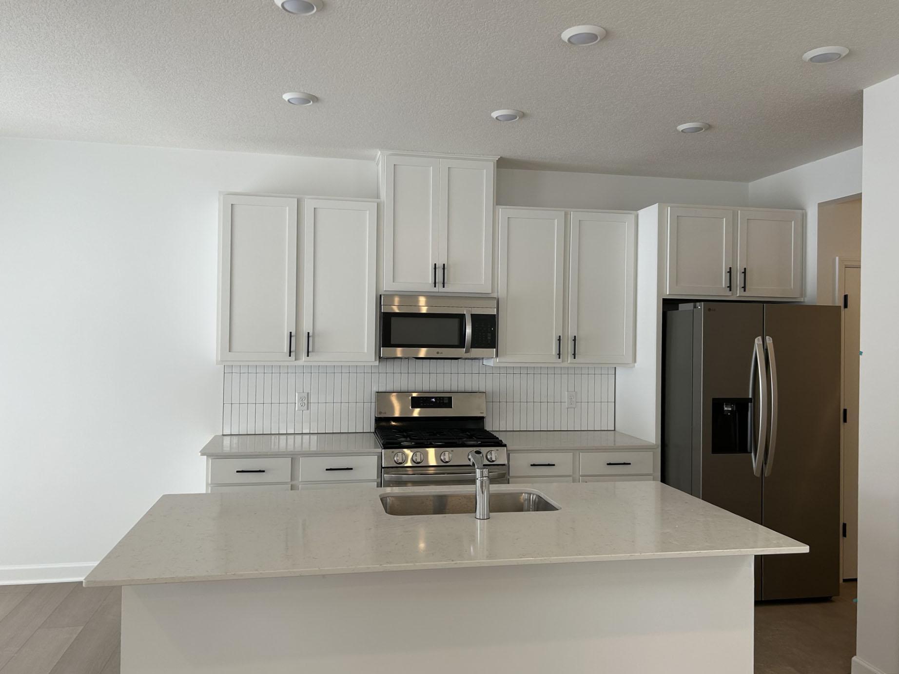 5419 Queens Drive Northwest Rochester, MN 55901 - Photo 4 of 31