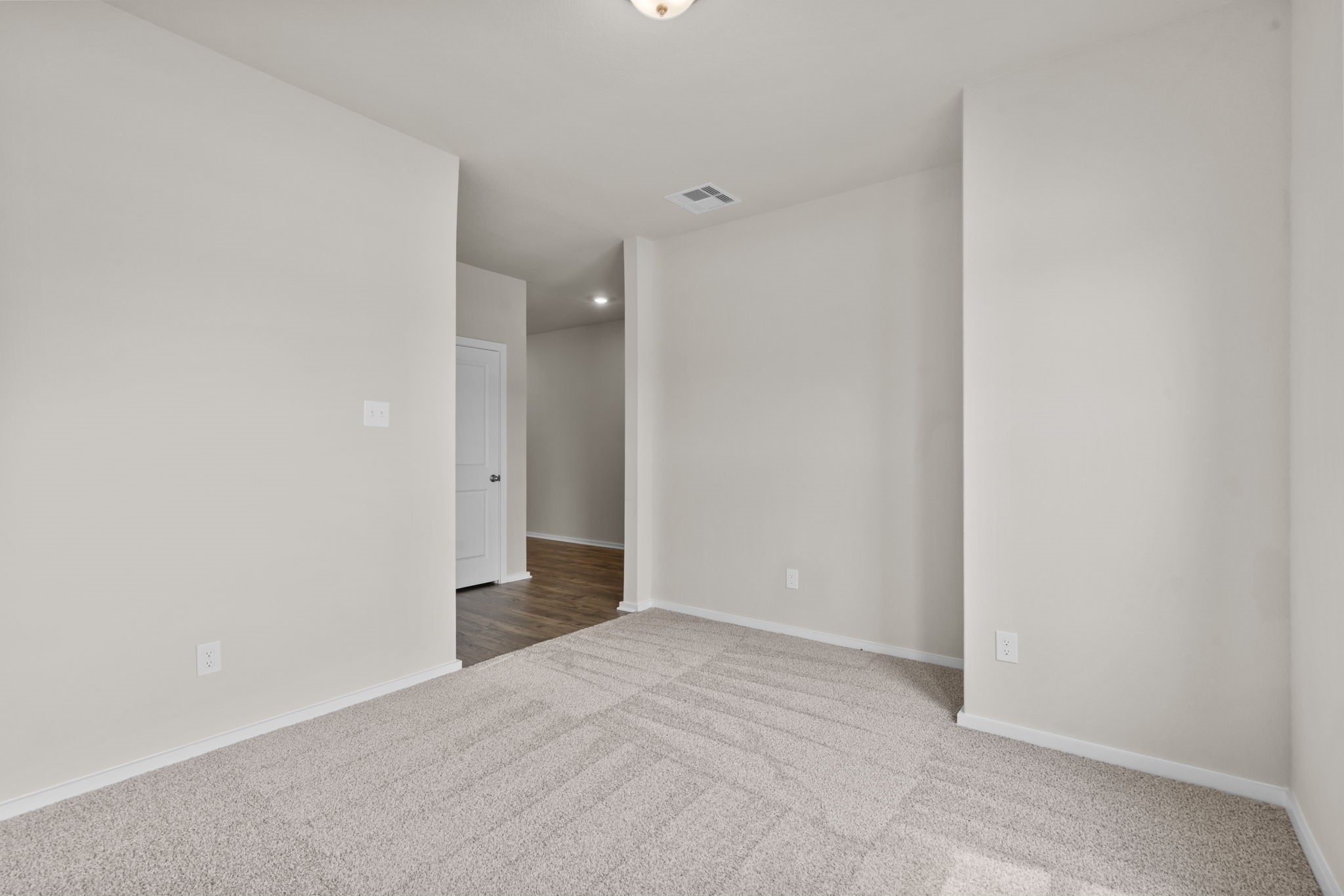 3542 Cardinal Pointe Drive Angleton, TX 77515 - Photo 7 of 38