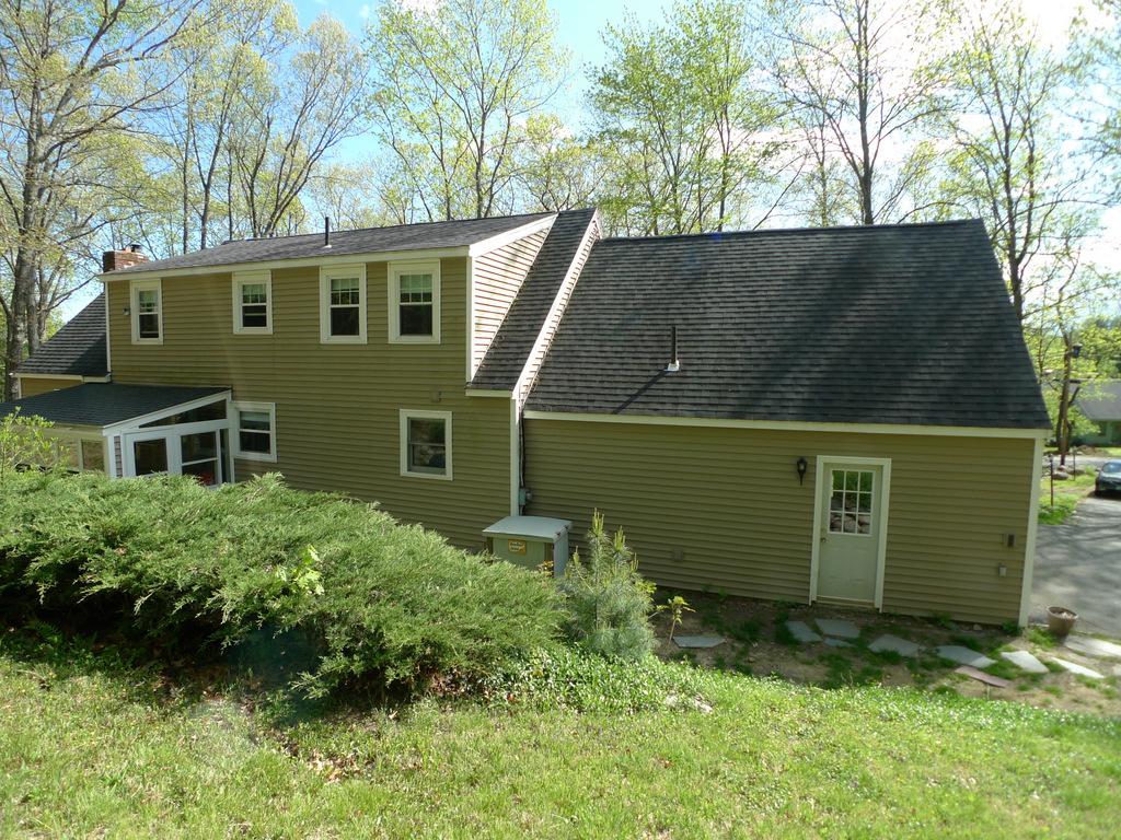 128 Giles Road East Kingston, NH 03827 - Photo 3 of 36 Gallery Image 3