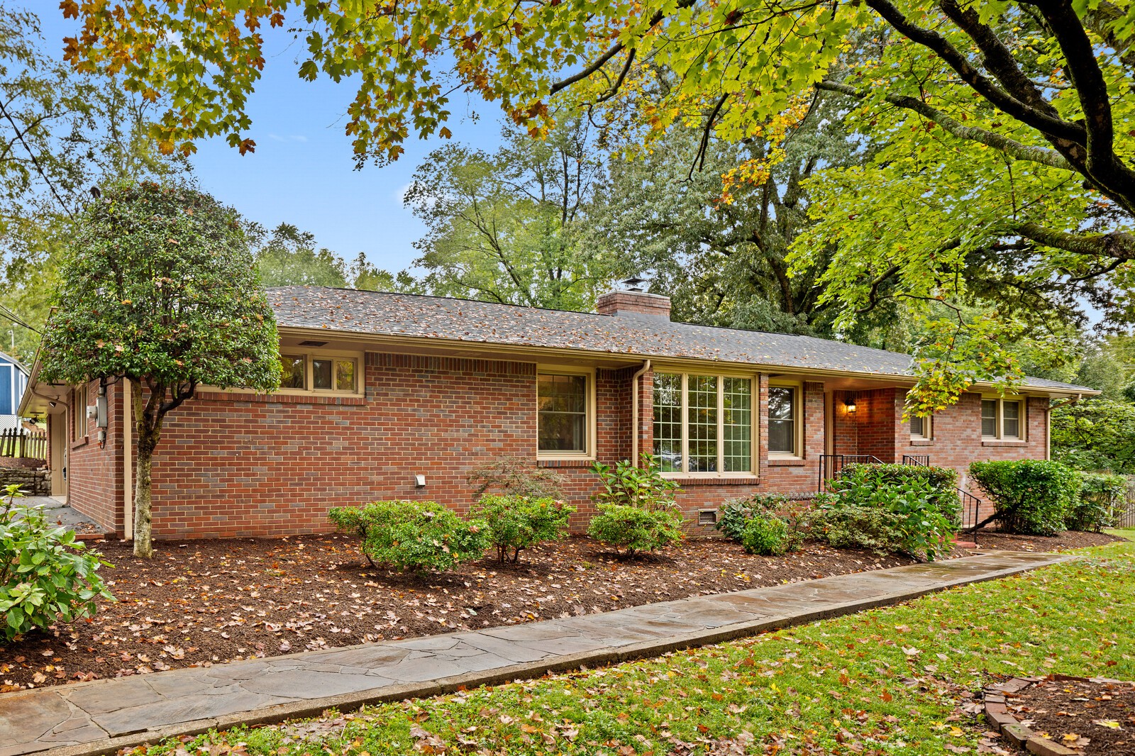 504 Crieve Road Nashville, TN 37220 - Photo 2 of 32 Gallery Image 2