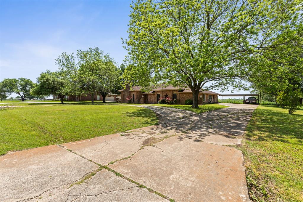 1502 Hinchliffe Road Mexia, TX 76667 - Photo 2 of 40