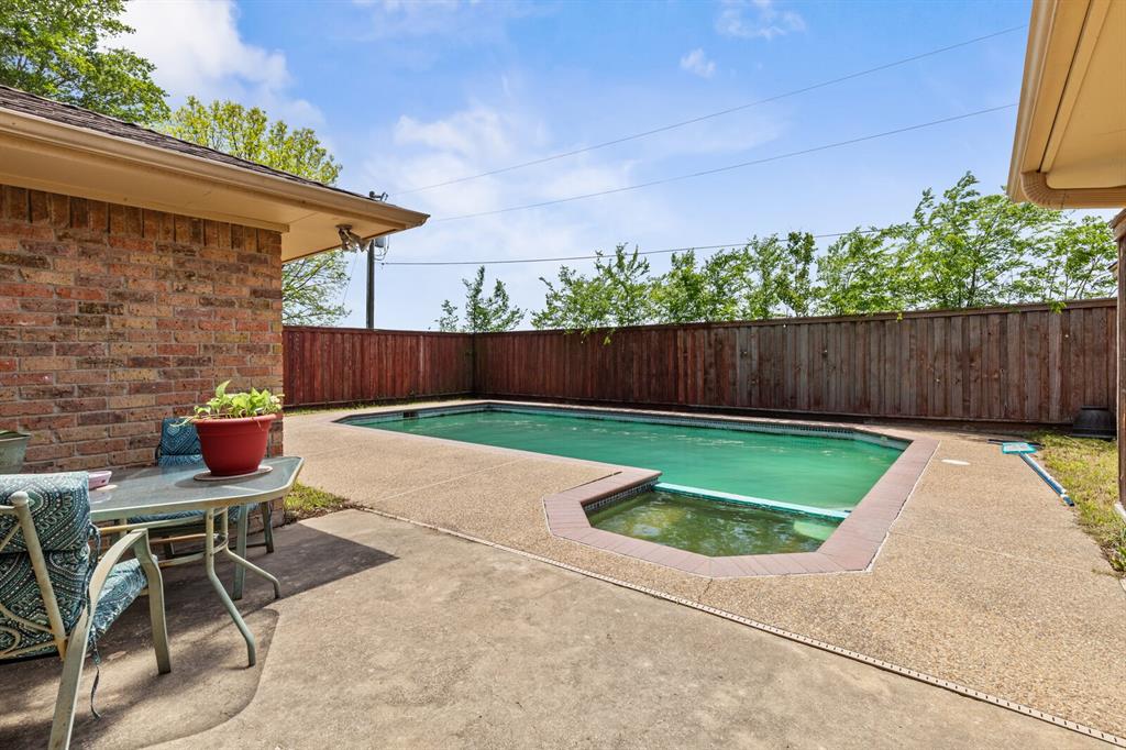 1502 Hinchliffe Road Mexia, TX 76667 - Photo 33 of 40 View of swimming pool with a patio area, a fenced in pool, and a fenced backyard