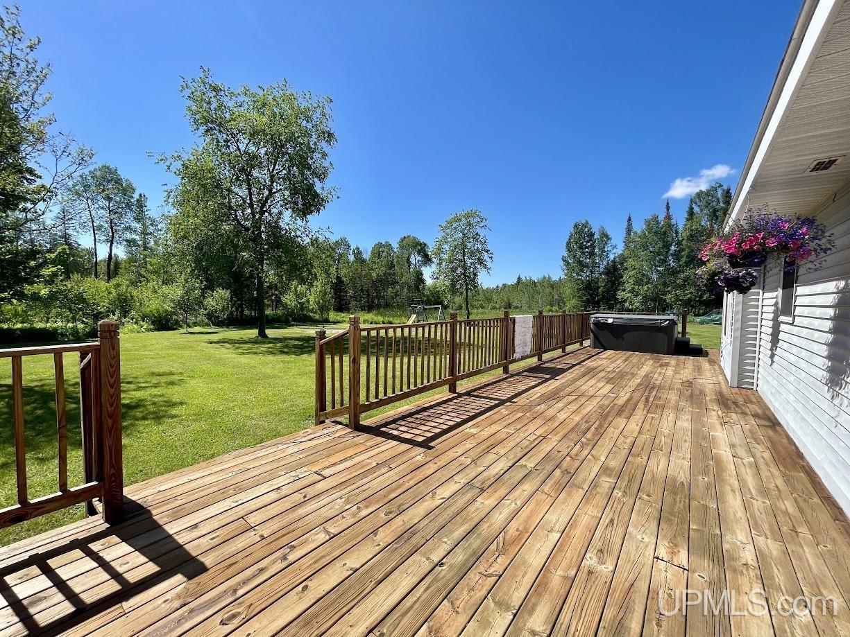 8766 32 Road Rapid River, MI 49878 - Photo 29 of 52 Gallery Image 29