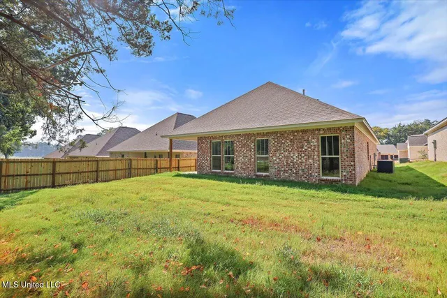 $319,999 | 107 Hyde Park Drive, Brandon, MS 39042