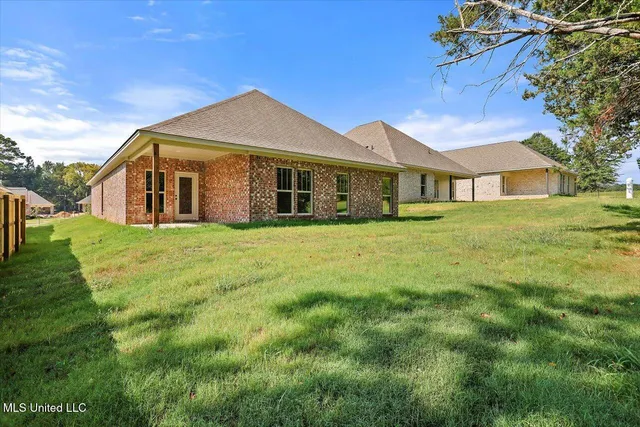 $319,999 | 107 Hyde Park Drive, Brandon, MS 39042