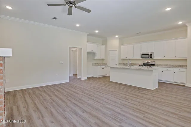 $319,999 | 107 Hyde Park Drive, Brandon, MS 39042