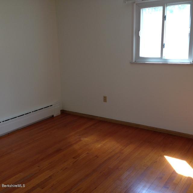 222 Partridge Road Pittsfield, MA 01201 - Photo 8 of 13 bd1