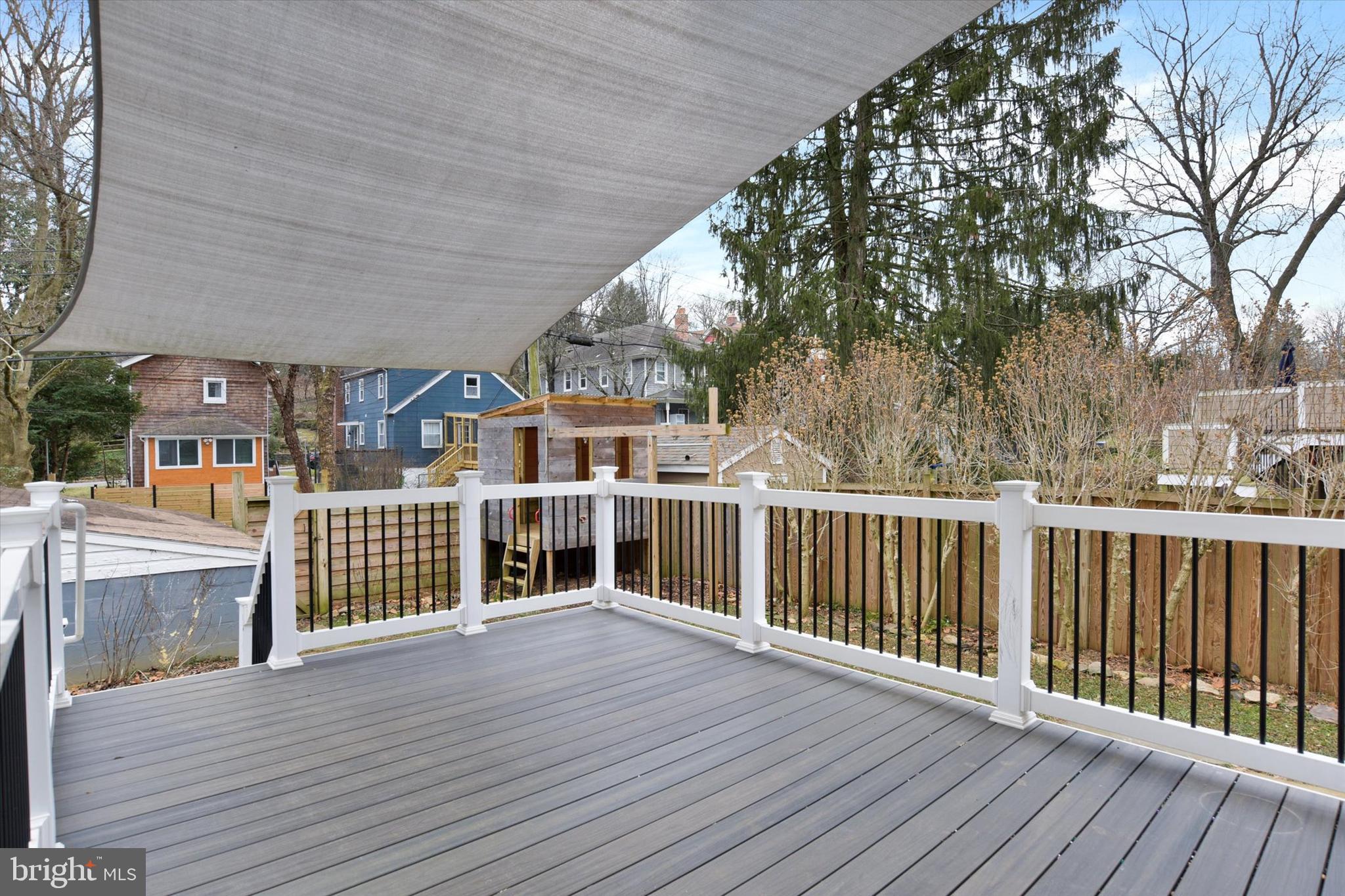615 Deepdene Road Baltimore, MD 21210 - Photo 25 of 27 Composite back deck