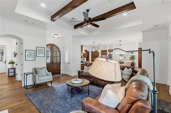 $749,900 | 4229 Villaggio Court, Bryan, TX 77802