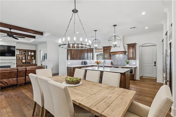 $749,900 | 4229 Villaggio Court, Bryan, TX 77802