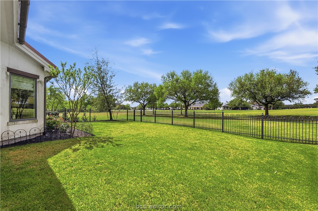 4229 Villaggio Court Bryan, TX 77802 - Photo 39 of 47