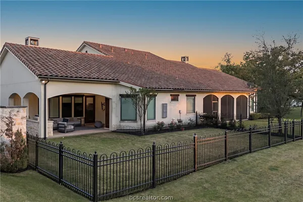 $749,900 | 4229 Villaggio Court, Bryan, TX 77802