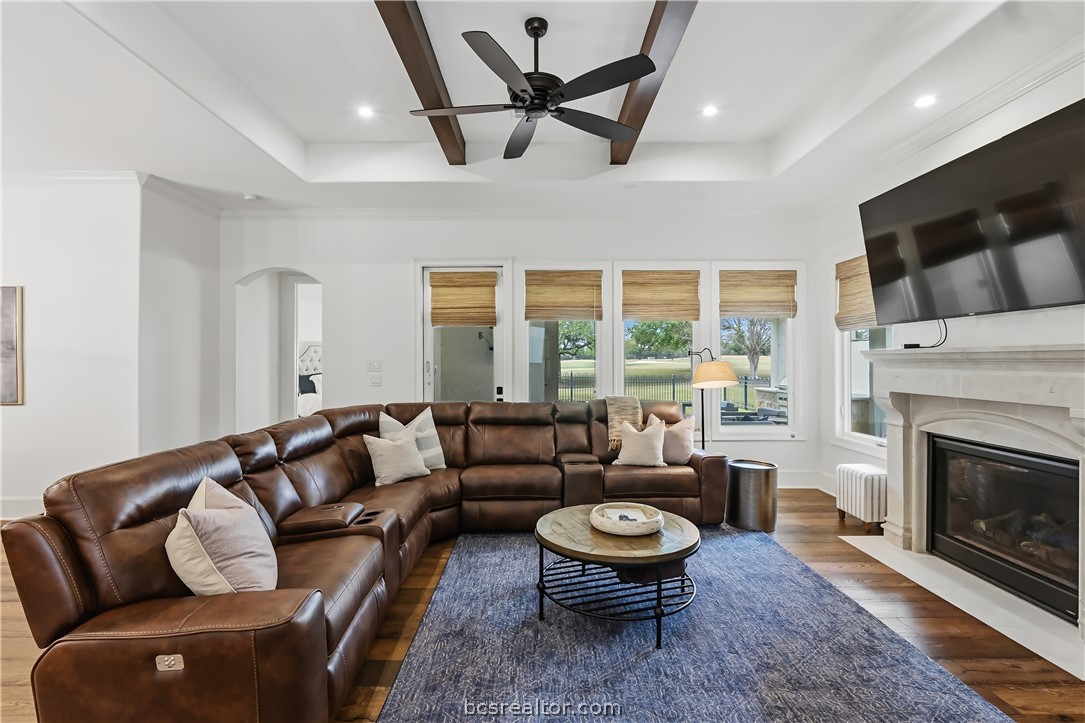 4229 Villaggio Court Bryan, TX 77802 - Photo 9 of 47