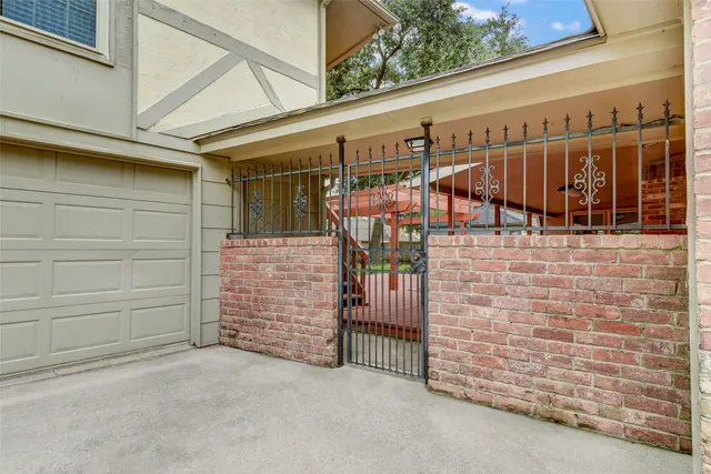 $1,000 | 15606 Dawnbrook Drive, Houston, TX 77068