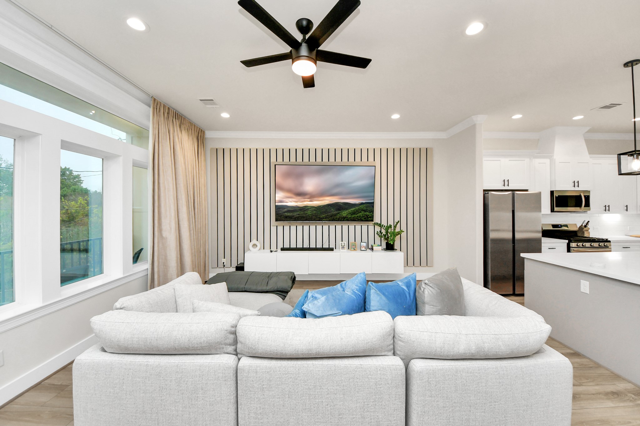 2007 Briley Street Houston, TX 77004 - Photo 20 of 36