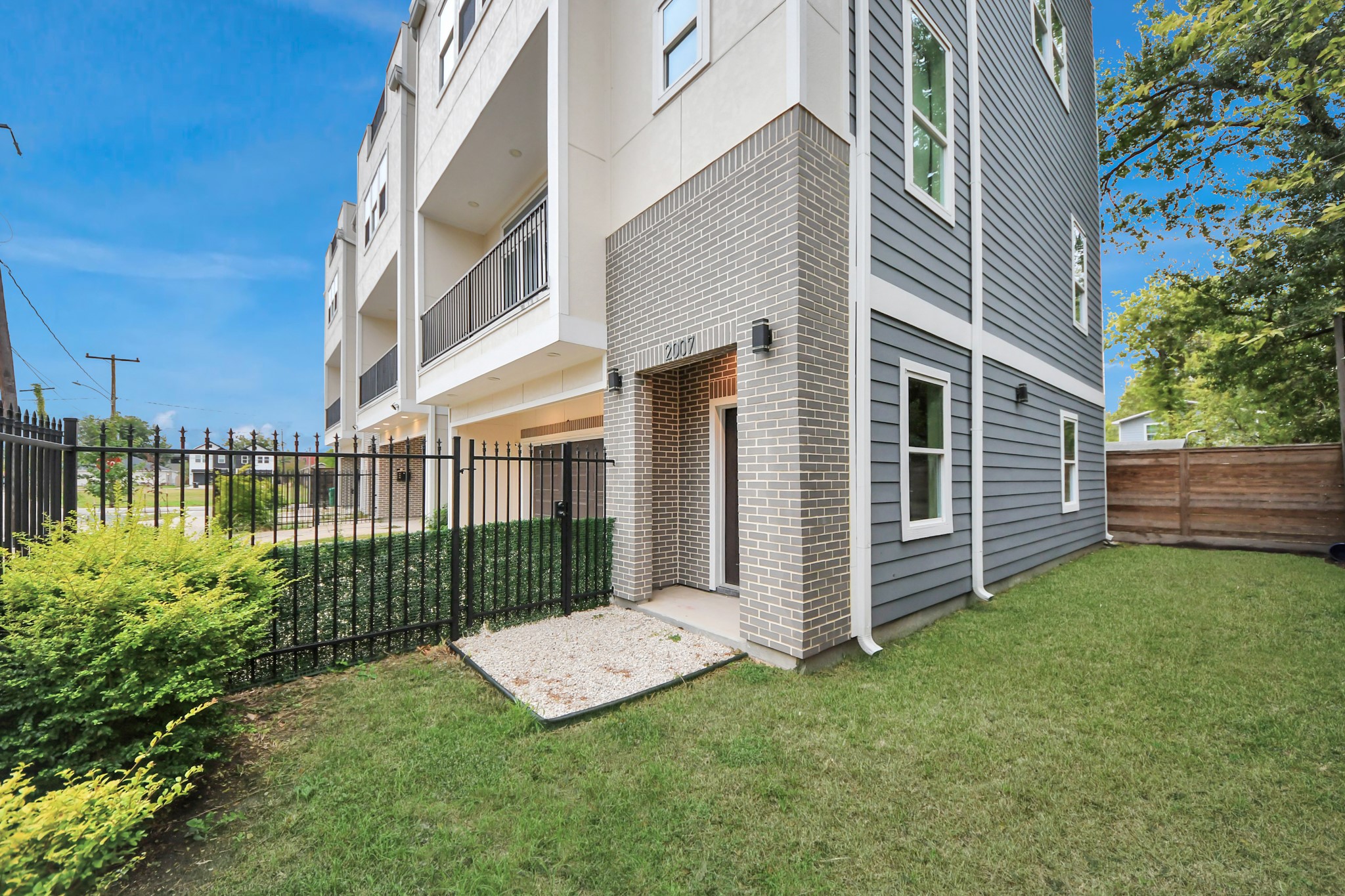 2007 Briley Street Houston, TX 77004 - Photo 34 of 36