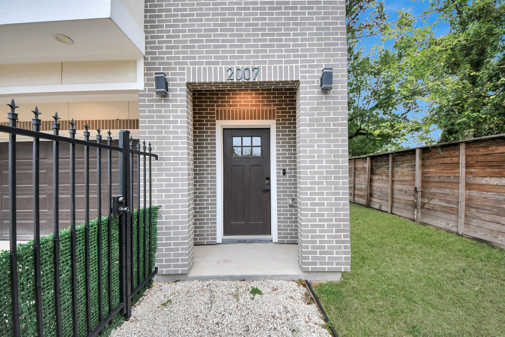 2007 Briley Street Houston, TX 77004 - Photo 4 of 36