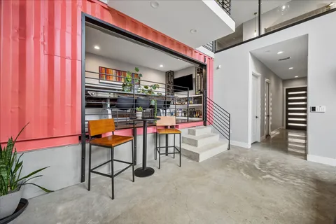 $700,000 | 2005 Terry Street, Houston, TX 77009