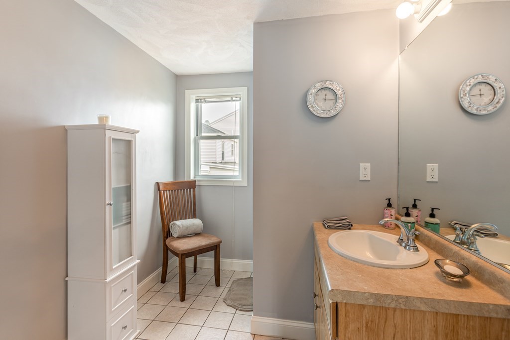 395 Riverside Street, Unit 395 Lowell, MA 01854 - Photo 14 of 29 Gallery Image 14