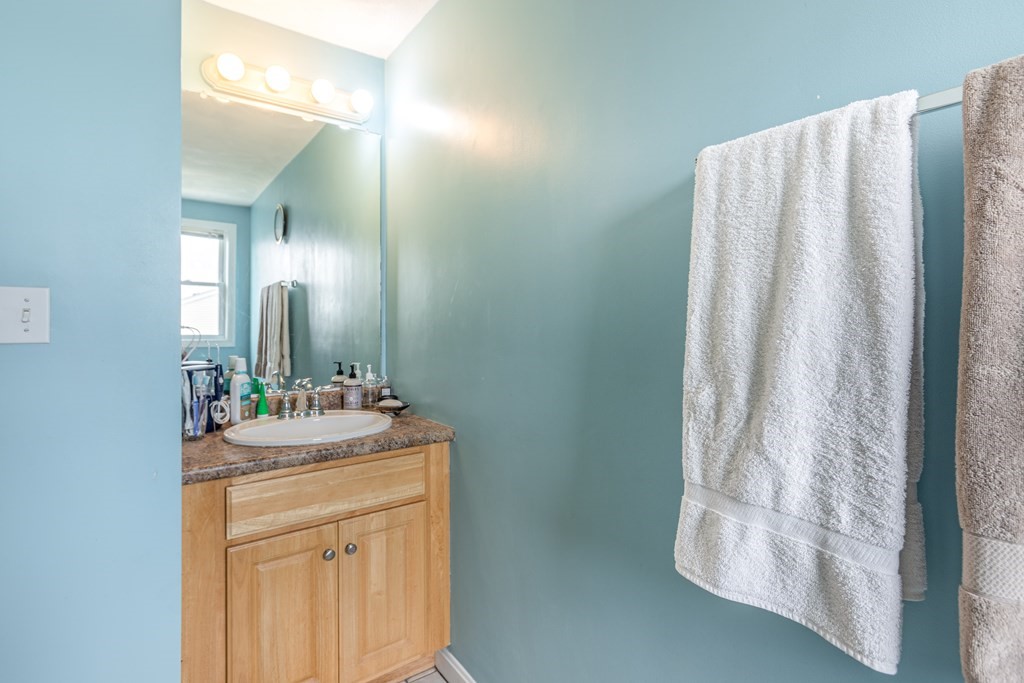 395 Riverside Street, Unit 395 Lowell, MA 01854 - Photo 17 of 29 Gallery Image 17