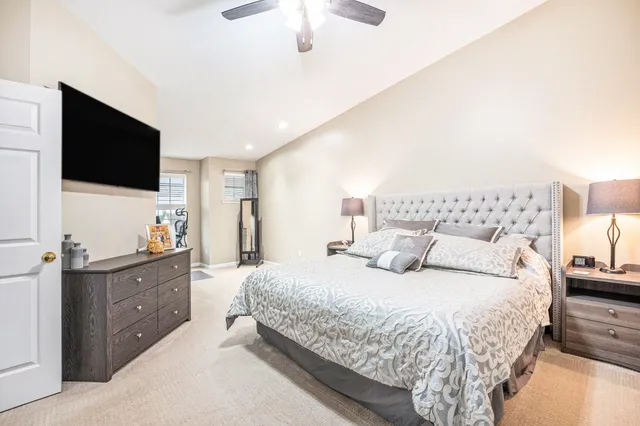 $284,900 | 56607 Long Island Drive, Utica, MI 48316