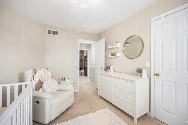 $284,900 | 56607 Long Island Drive, Utica, MI 48316