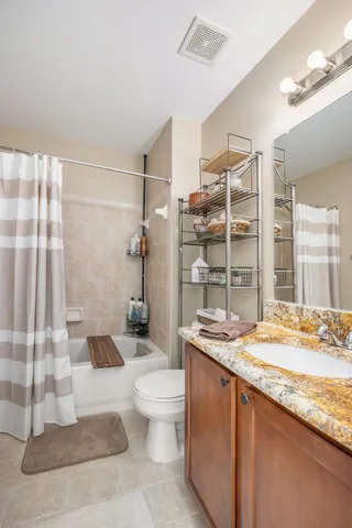 $284,900 | 56607 Long Island Drive, Utica, MI 48316