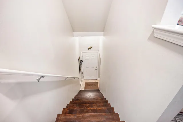 $284,900 | 56607 Long Island Drive, Utica, MI 48316