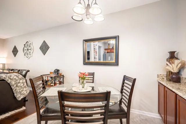 $284,900 | 56607 Long Island Drive, Utica, MI 48316