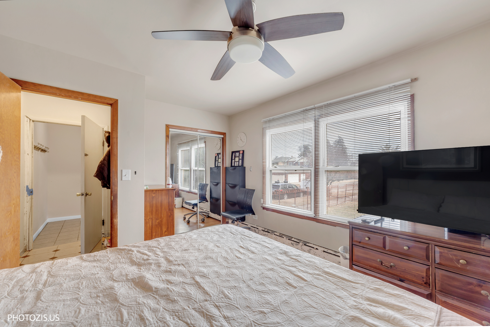 2457 North Nordica Avenue Chicago, IL 60707 - Photo 6 of 28