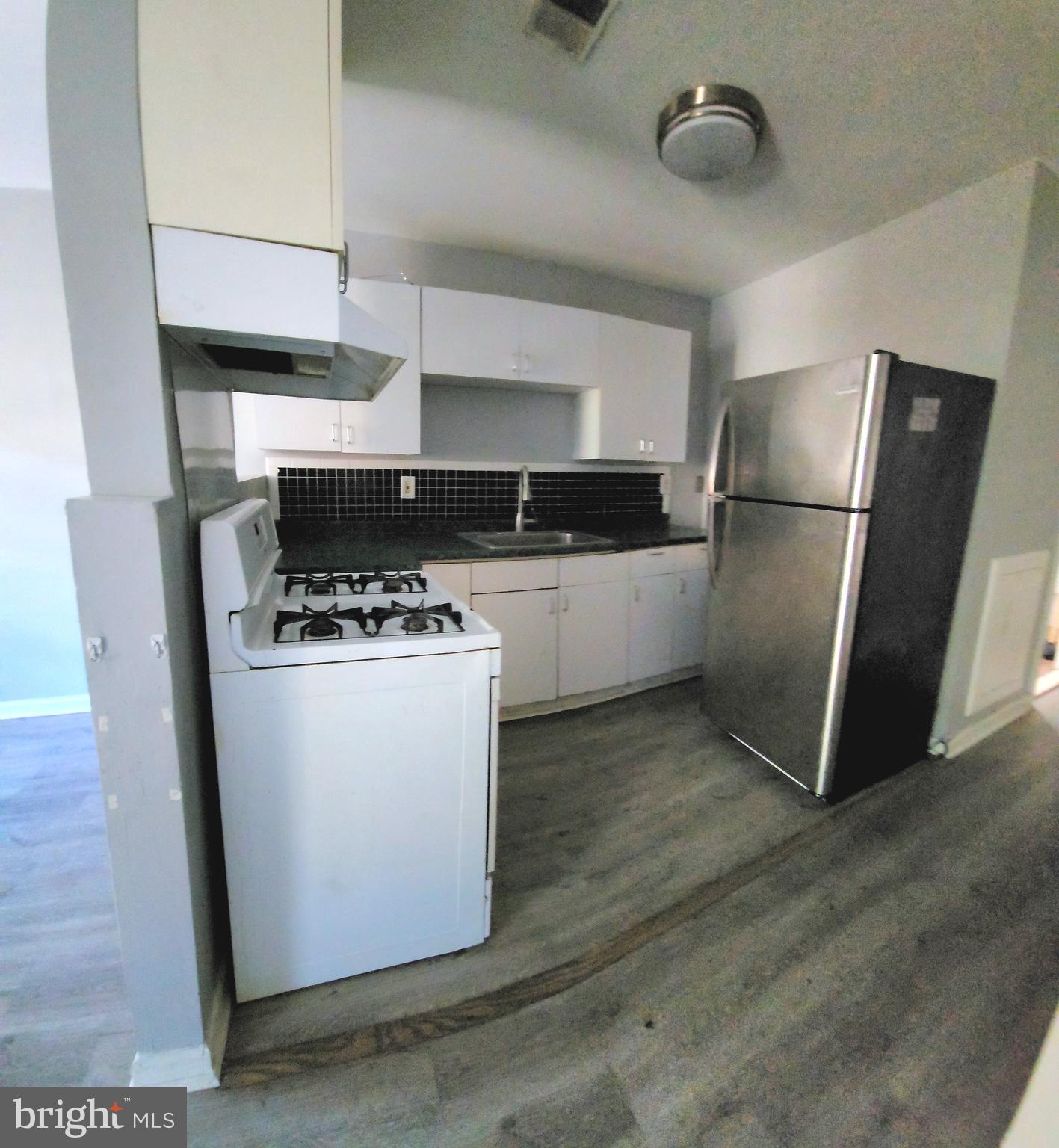 1704 West Diamond Street, Unit 2 Philadelphia, PA 19121 - Photo 7 of 10