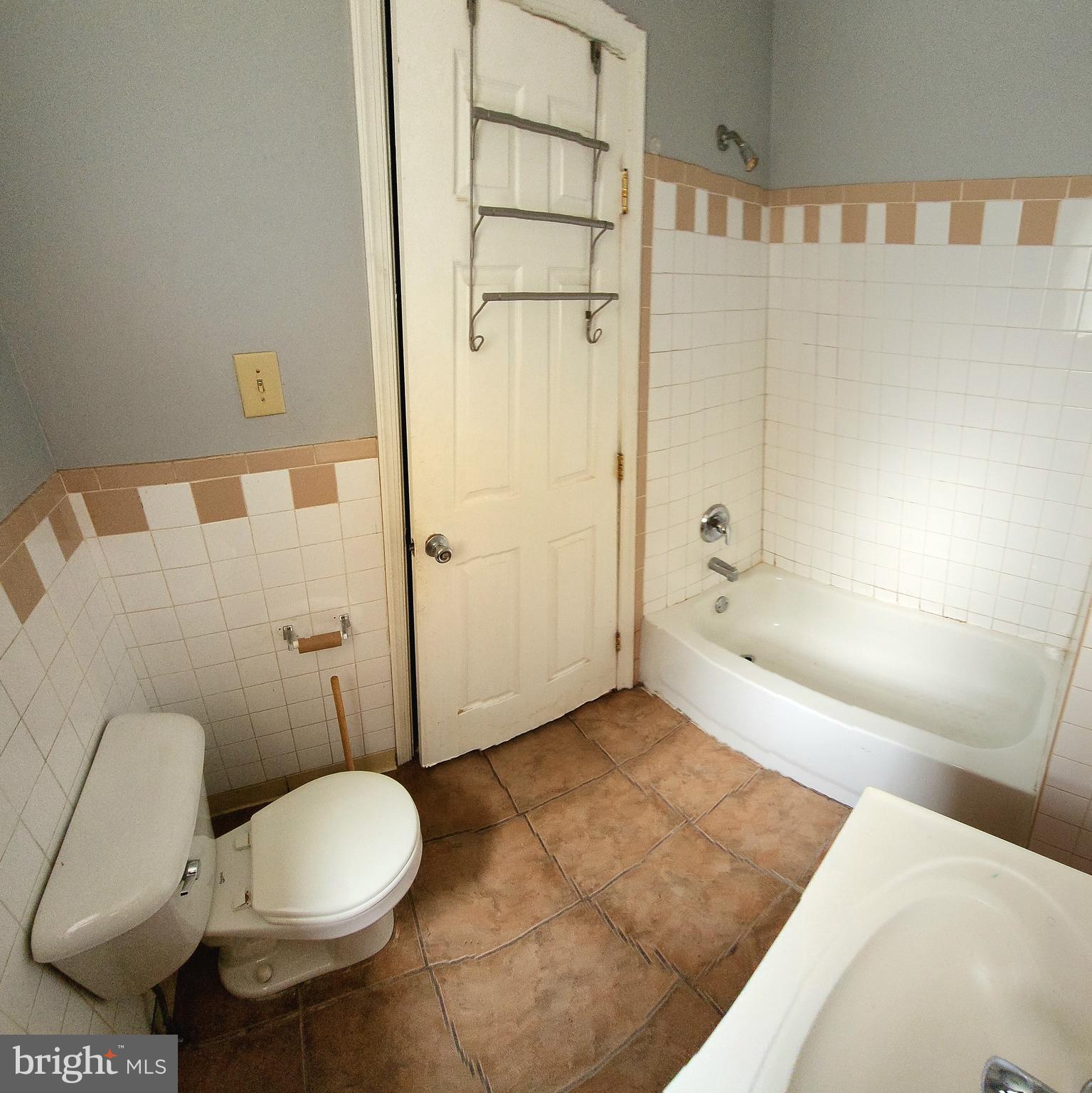1704 West Diamond Street, Unit 2 Philadelphia, PA 19121 - Photo 10 of 10