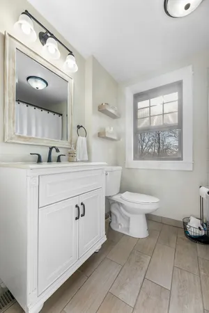 $305,000 | 432 Winston Lane, Chicago Heights, IL 60411