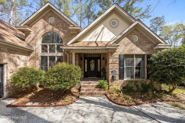 $449,000 | 108 Southern Hills Drive, New Bern, NC 28562