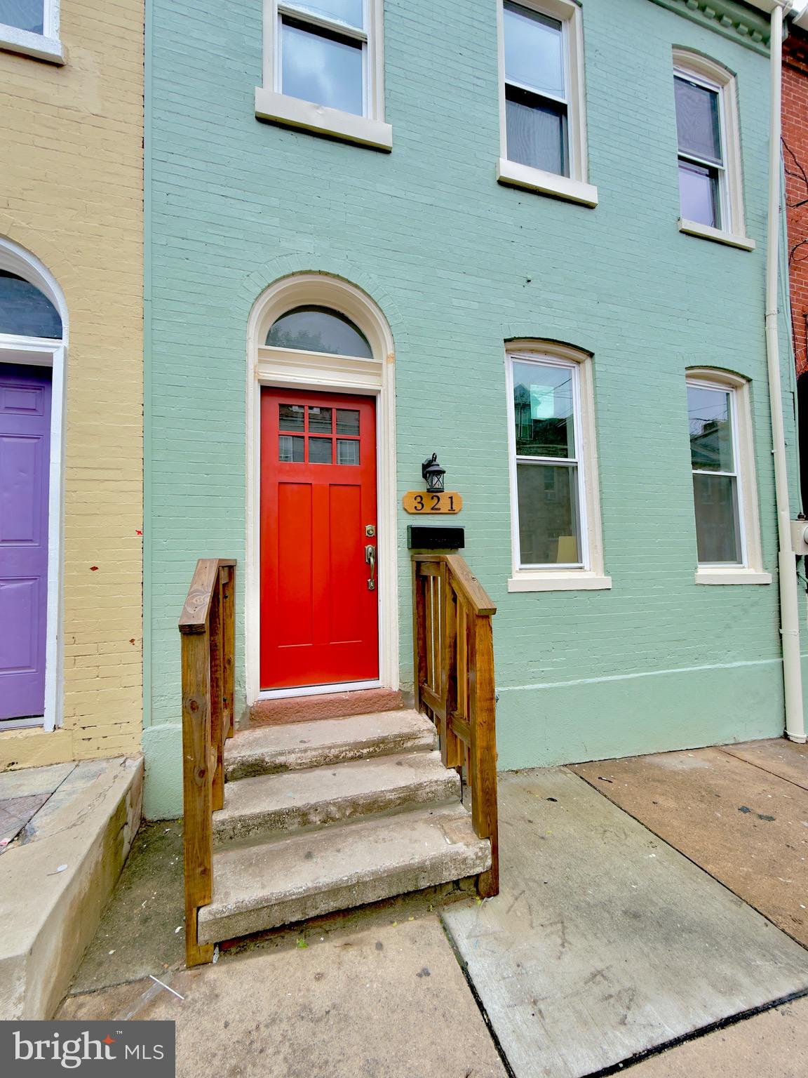321 Beaver Street Lancaster, PA 17603 - Photo 3 of 26