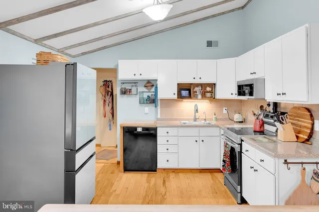 $435,000 | 2811 Cedar Lane, Hammonton, NJ 08037