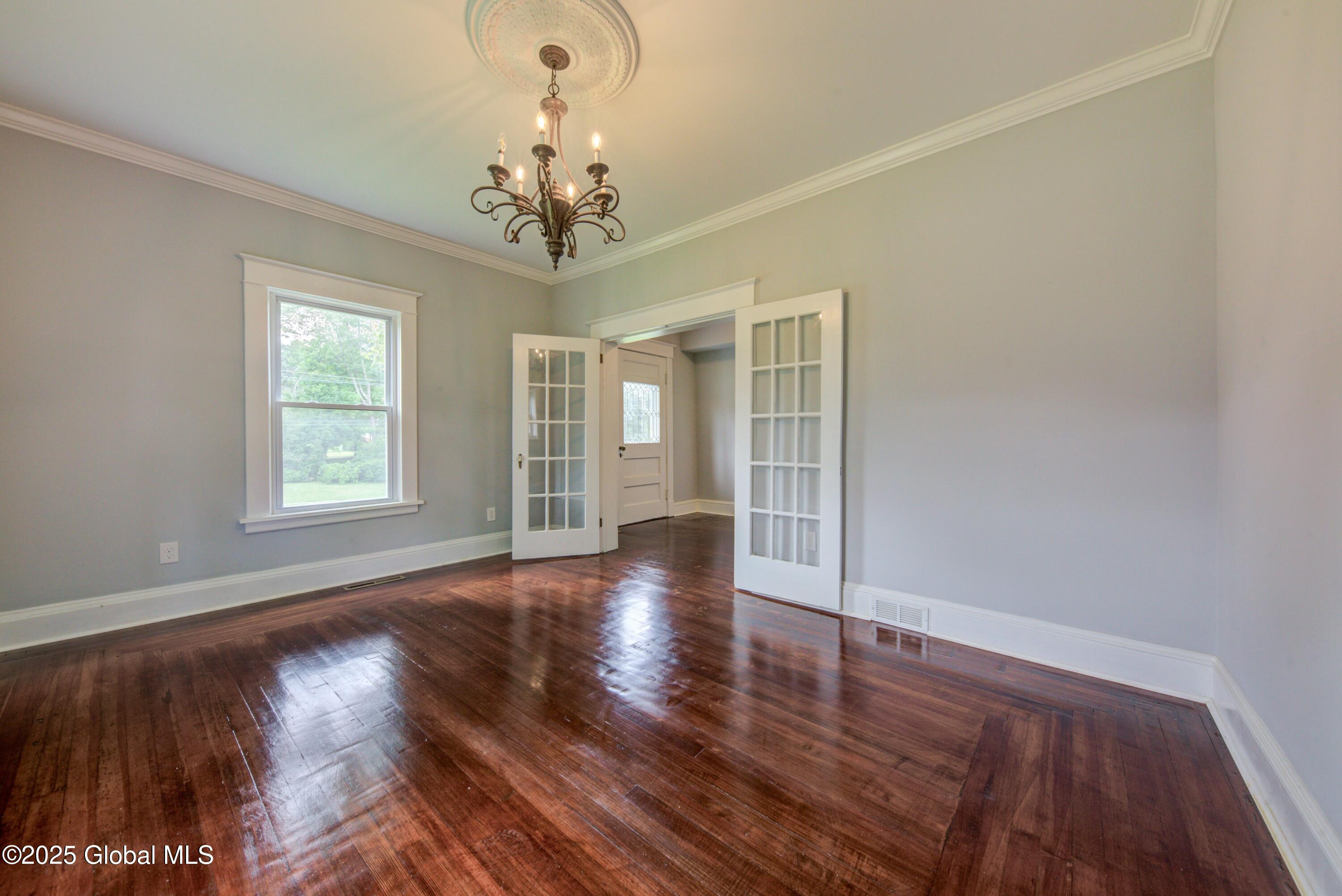 2627 Troy Schenectady Road Schenectady, NY 12309 - Photo 13 of 59 Troy Schenectady-36