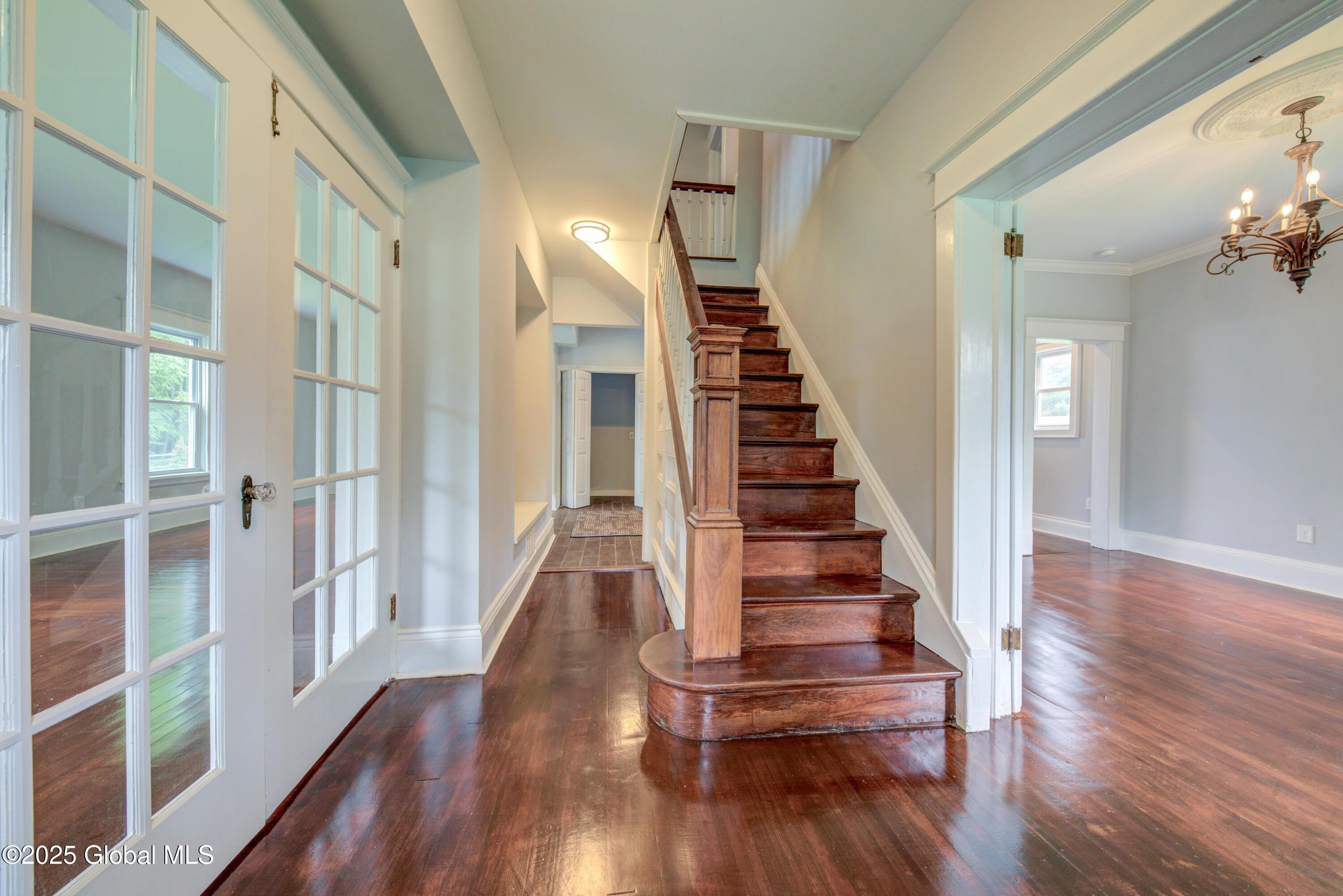 2627 Troy Schenectady Road Schenectady, NY 12309 - Photo 17 of 59 Troy Schenectady-33