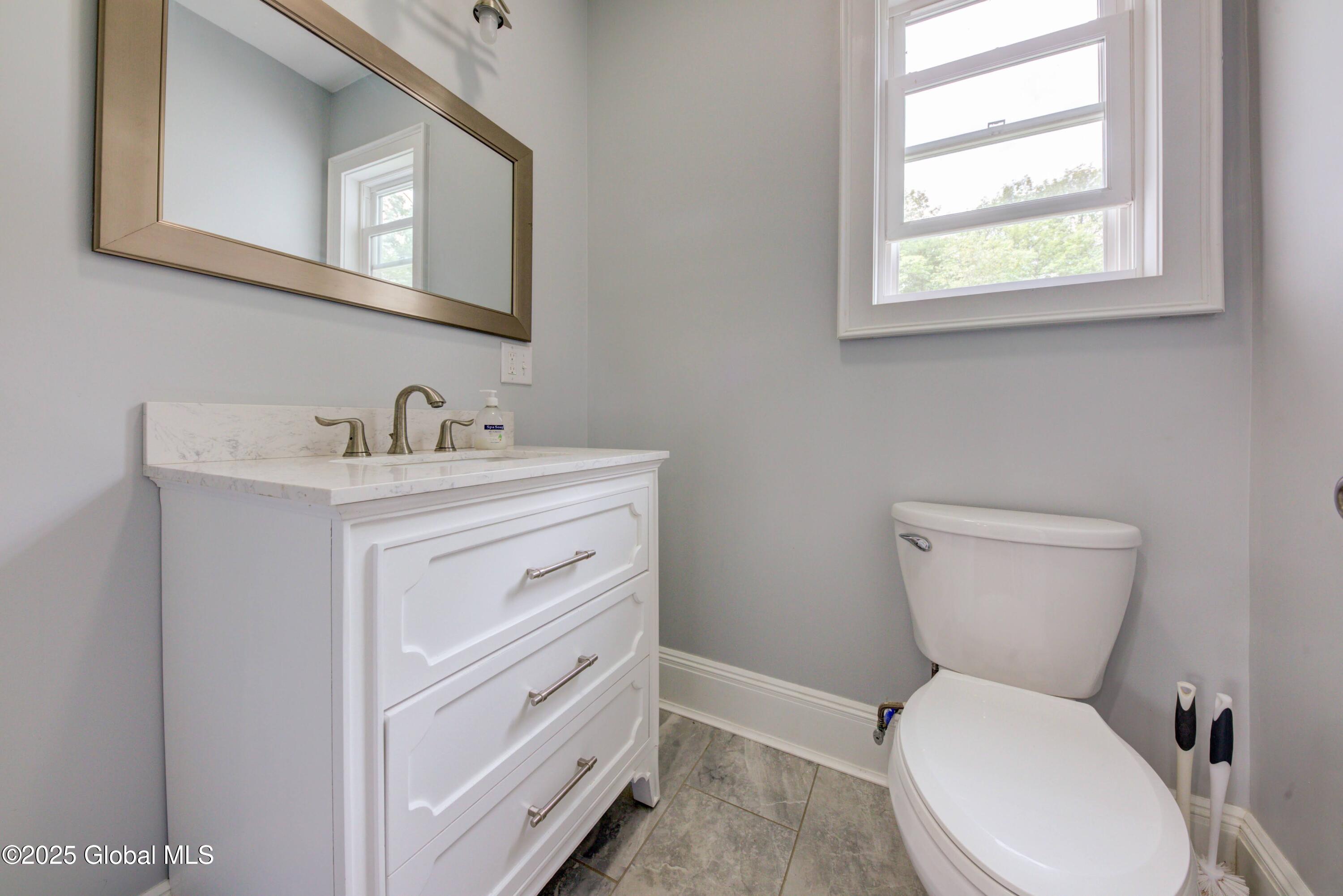 2627 Troy Schenectady Road Schenectady, NY 12309 - Photo 7 of 59 Troy Schenectady-45