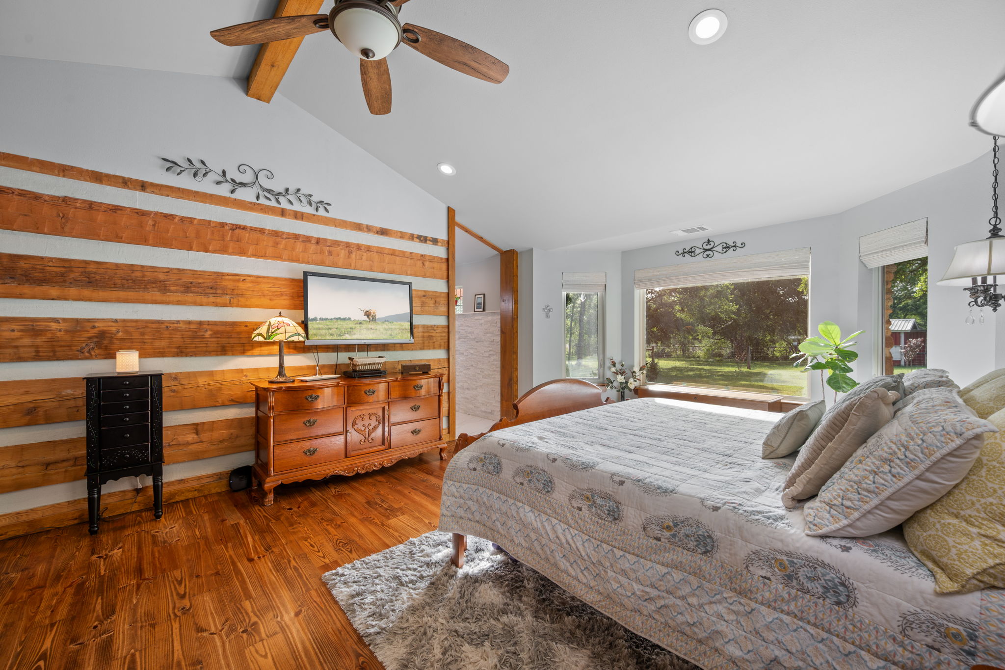 402 Smith Road Bastrop, TX 78602 - Photo 19 of 40