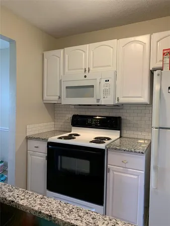 $169,900 | 218 North Texas Boulevard, Unit 303, Denton, TX 76201