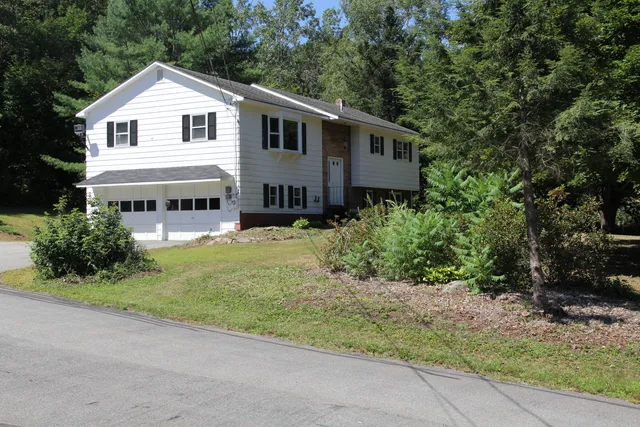 $379,000 | 445 Waterville Road, Skowhegan, ME 04976