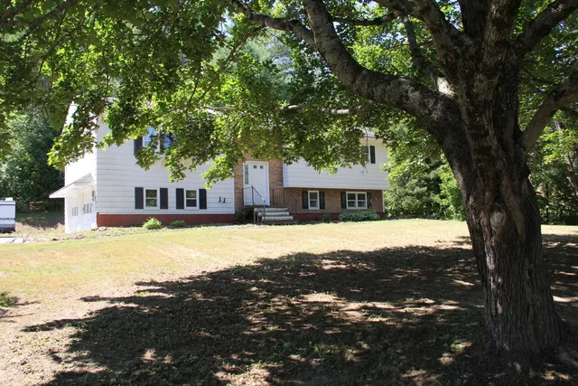 $379,000 | 445 Waterville Road, Skowhegan, ME 04976