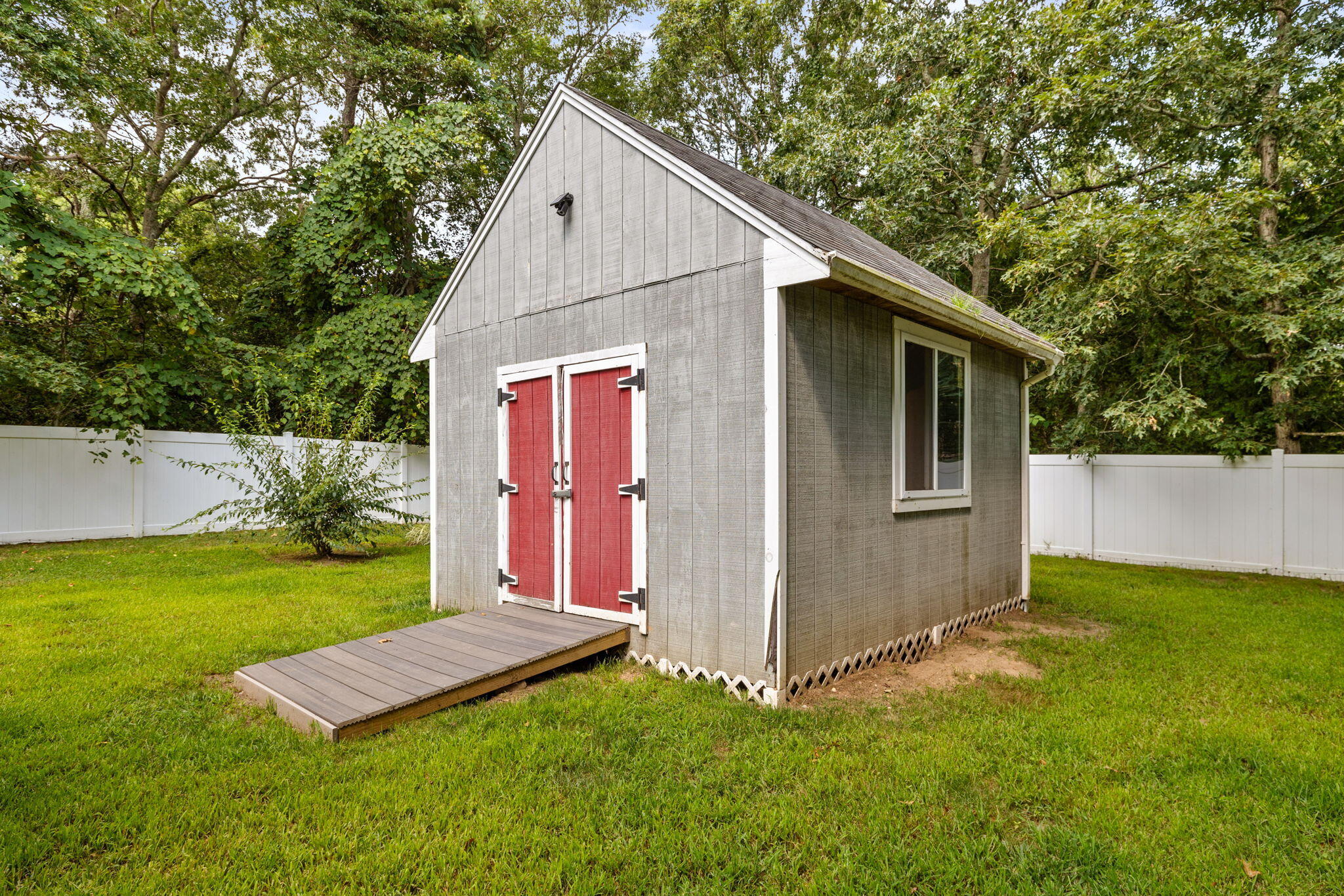 37 Quashnet Road Mashpee, MA 02649 - Photo 33 of 42 35-web-or-mls-37 Quashnet Final-36